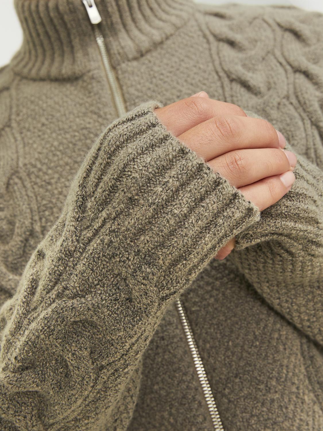JPRBLAJAKE megztinis